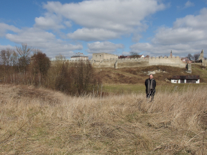 Cemetery before renovation_ Fr Pawel Mazanka_Szydłów_ 2017